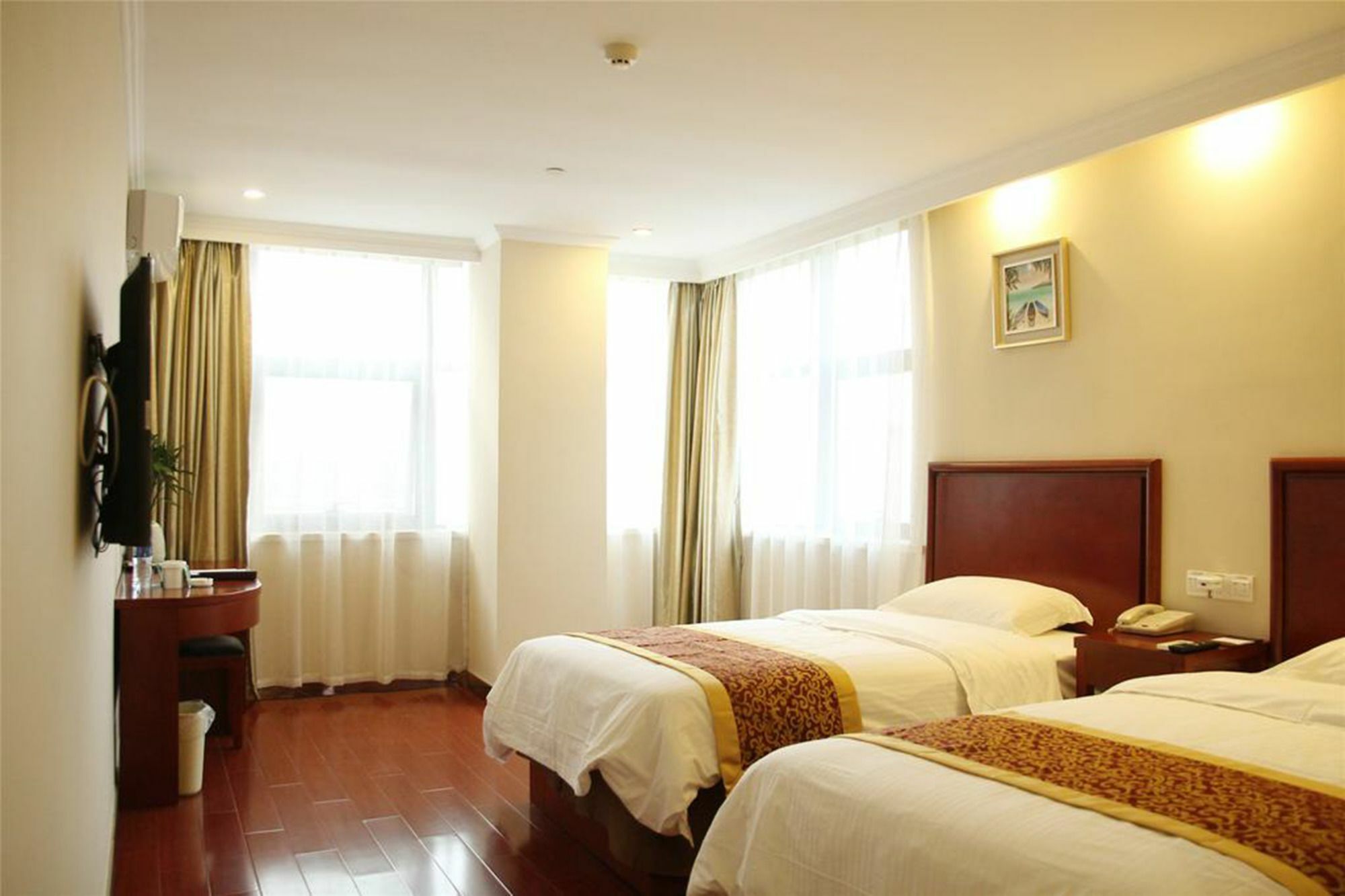 Greentree Inn Zhejiang Taizhou Tiantai Bus Station Express Hotel Exterior photo