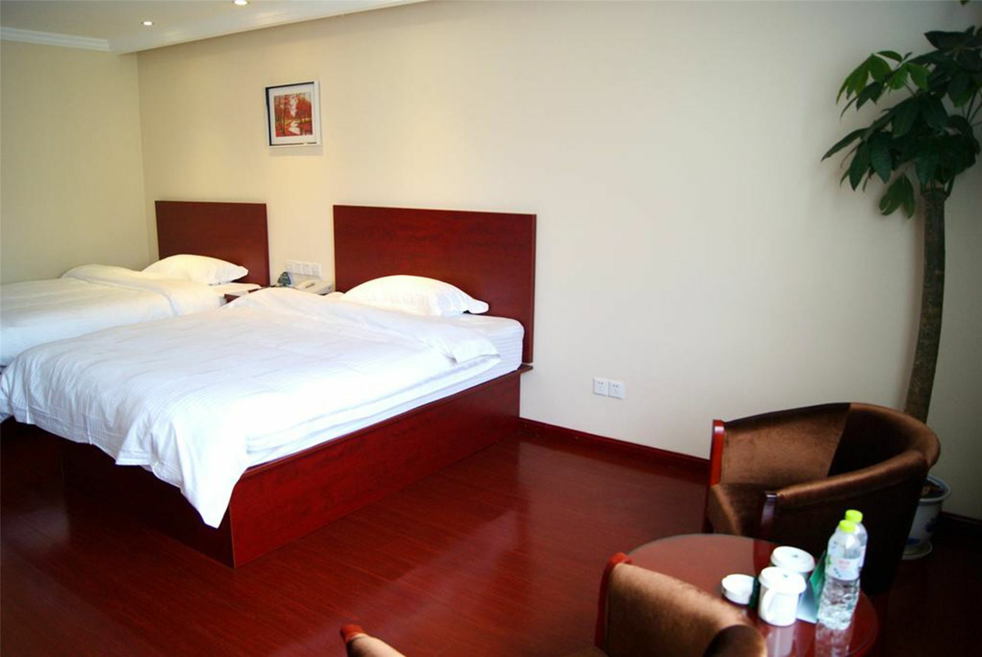 Greentree Inn Zhejiang Taizhou Tiantai Bus Station Express Hotel Exterior photo
